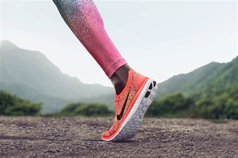 nike minimalist running shoes